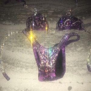 Figure competitor suit